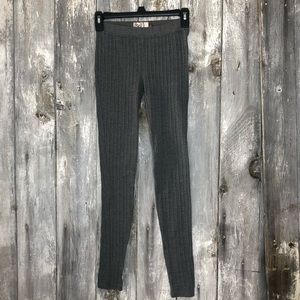 Woven leggings